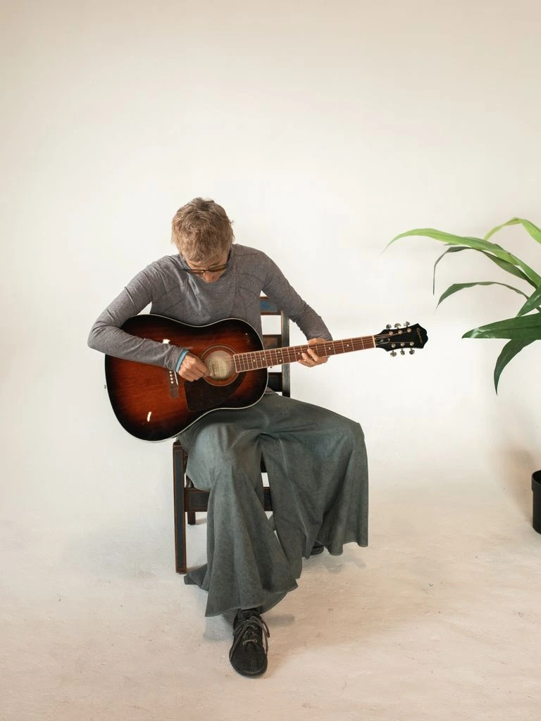 Live acoustic music on the in-house stage, programmed five nights a week